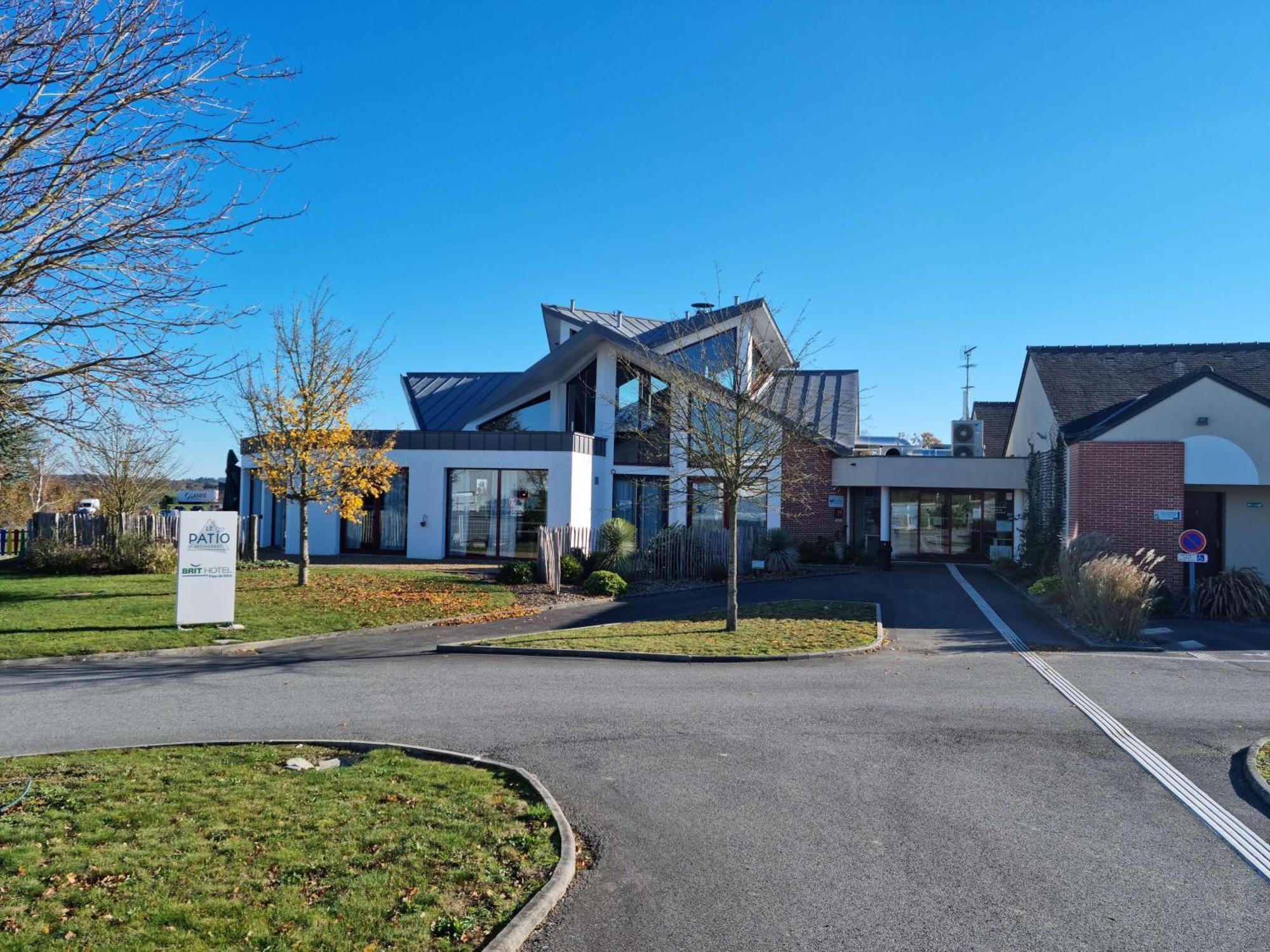 Brit Hotel Au Pays De Vitré Étrelles Exterior foto